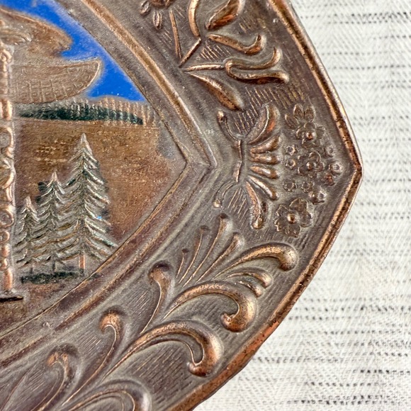 Vintage 60s Enameled Metal Alaska Souvenir Tray Trinket Dish Handpainted 7.5x5.5 - Picture 6 of 7